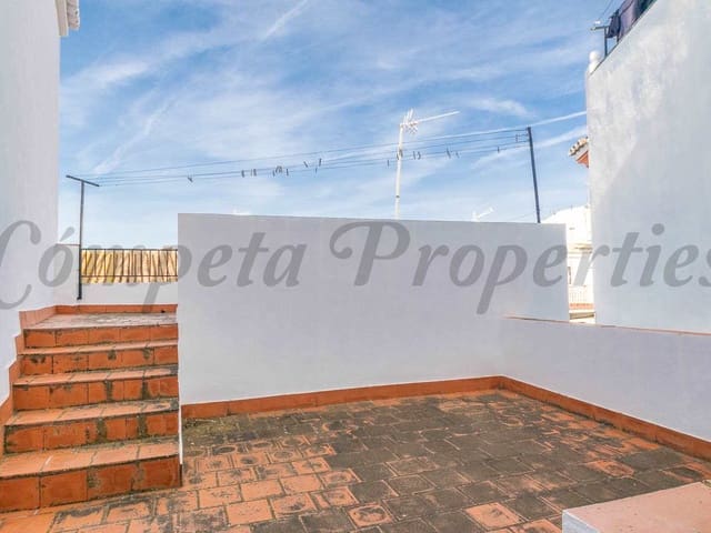 Image No.11-3 Bed Townhouse for sale