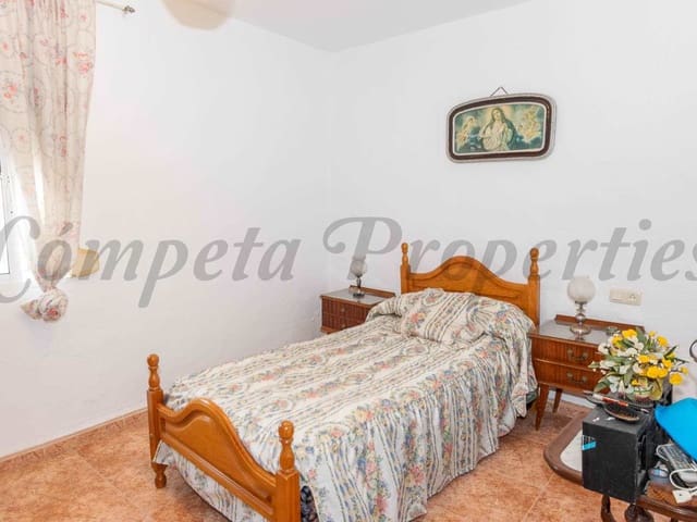 Image No.7-3 Bed Townhouse for sale