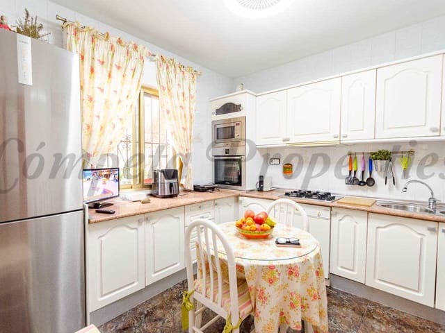 Image No.5-Maison de ville de 3 chambres à vendre à Cómpeta