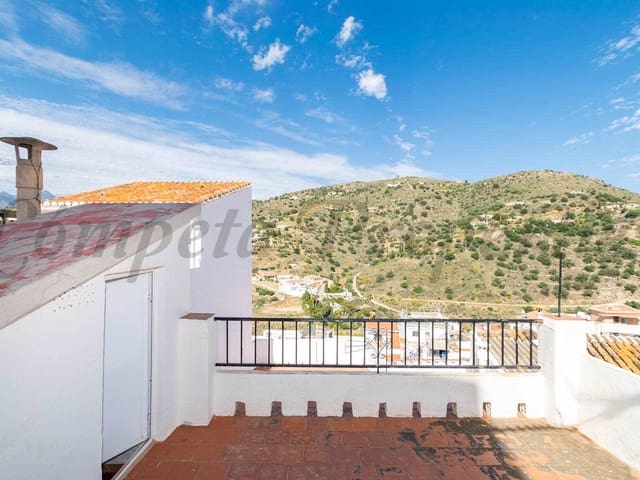 Image No.18-4 Bed Townhouse for sale