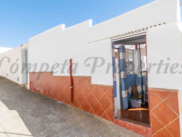 Image No.19-4 Bed Townhouse for sale