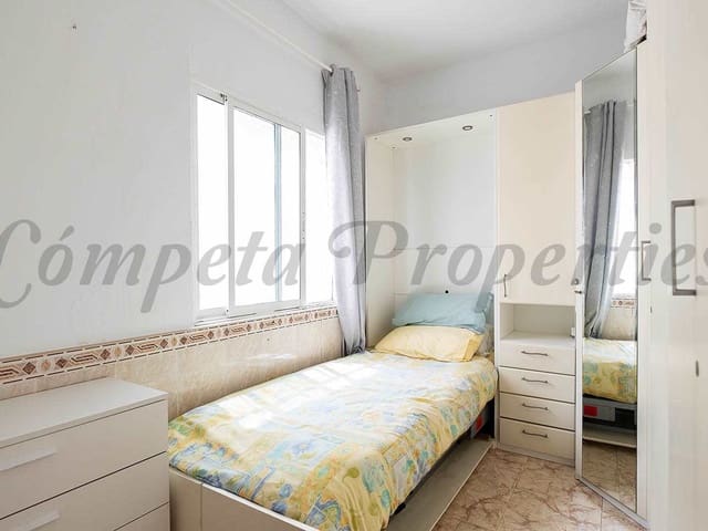 Image No.8-2 Bed Townhouse for sale