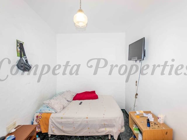 Image No.14-3 Bed Townhouse for sale