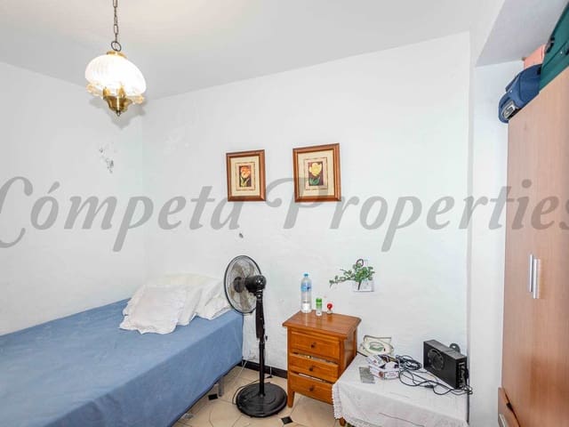 Image No.9-3 Bed Townhouse for sale