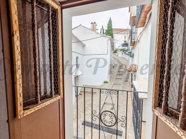 Image No.12-3 Bed Townhouse for sale