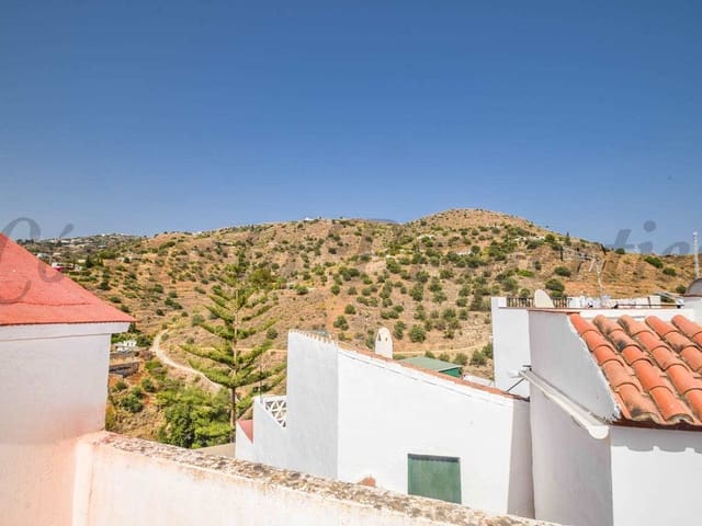 Image No.11-3 Bed Townhouse for sale