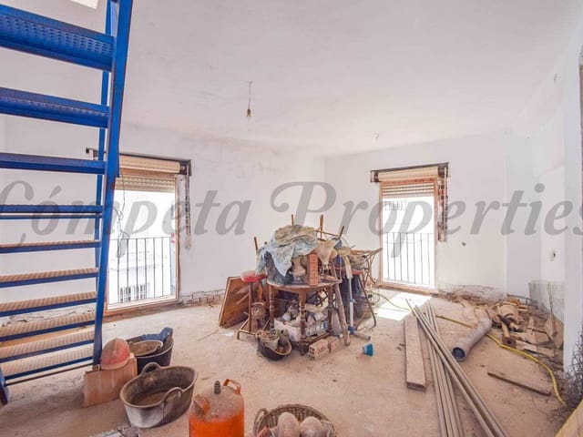 Image No.6-3 Bed Townhouse for sale