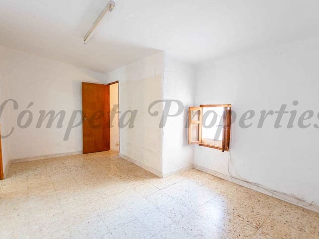 Image No.24-2 Bed Townhouse for sale