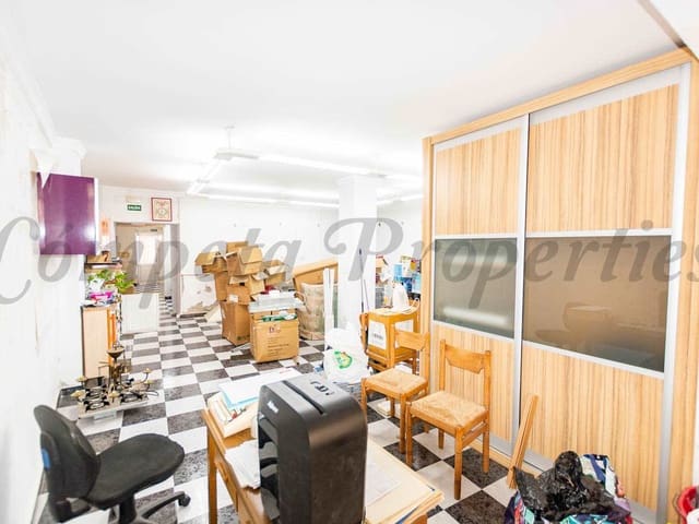 Image No.8-2 Bed Townhouse for sale