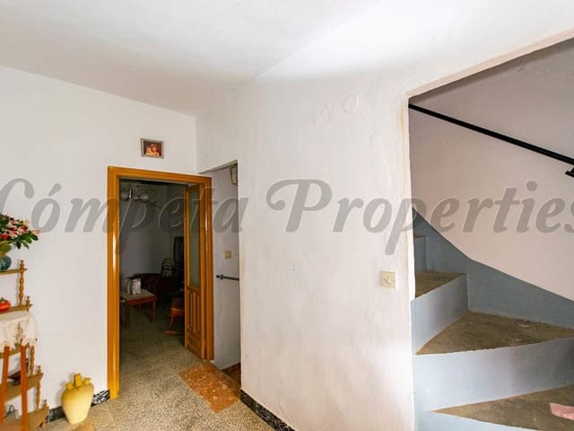 Image No.13-5 Bed Townhouse for sale