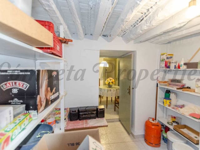 Image No.15-4 Bed Townhouse for sale