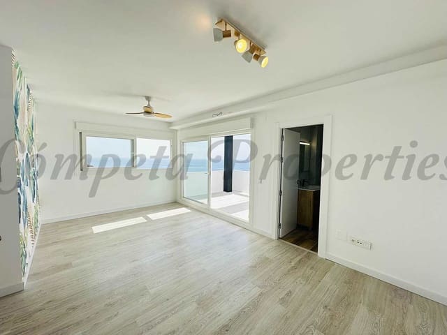 Image No.16-4 Bed Townhouse for sale