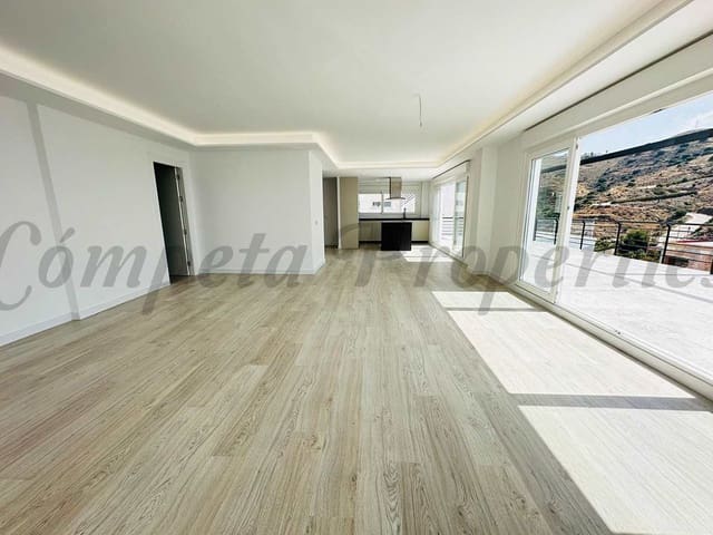 Image No.8-4 Bed Townhouse for sale