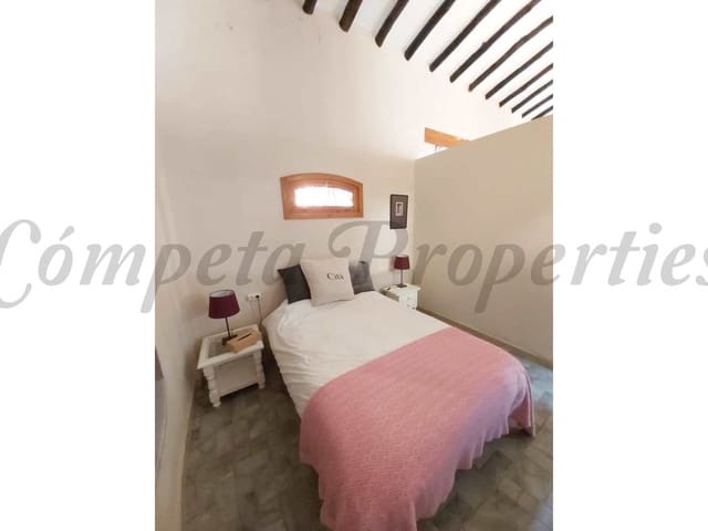 Image No.15-Villa de 4 chambres à vendre à Nerja