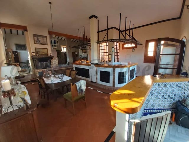 Image No.18-4 Bed Villa for sale