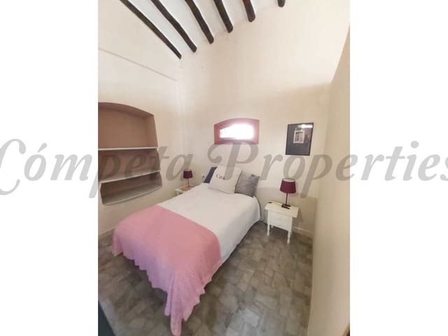 Image No.29-4 Bed Villa for sale