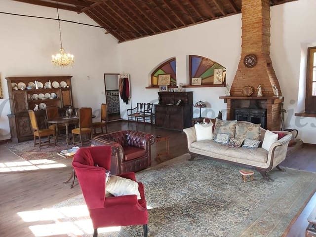 Image No.4-Villa de 4 chambres à vendre à Nerja