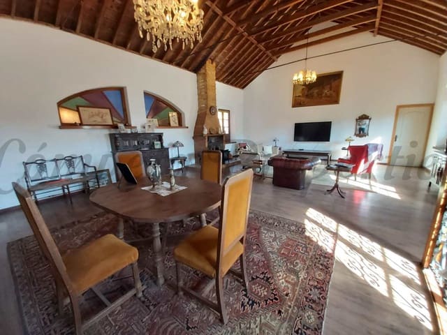 Image No.9-Villa de 4 chambres à vendre à Nerja