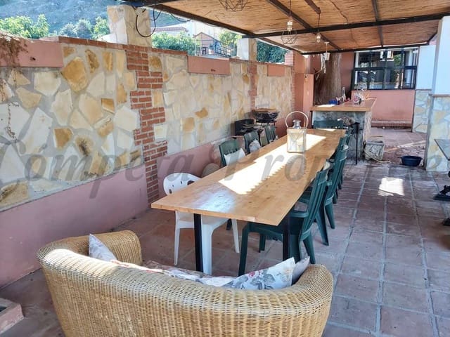 Image No.9-4 Bed Villa for sale