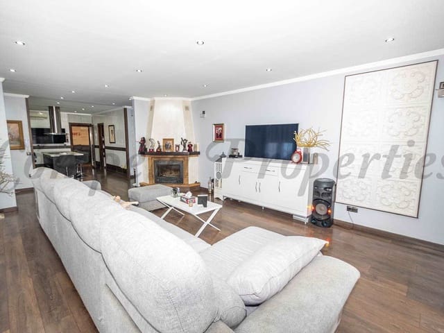 Image No.5-4 Bed Villa for sale