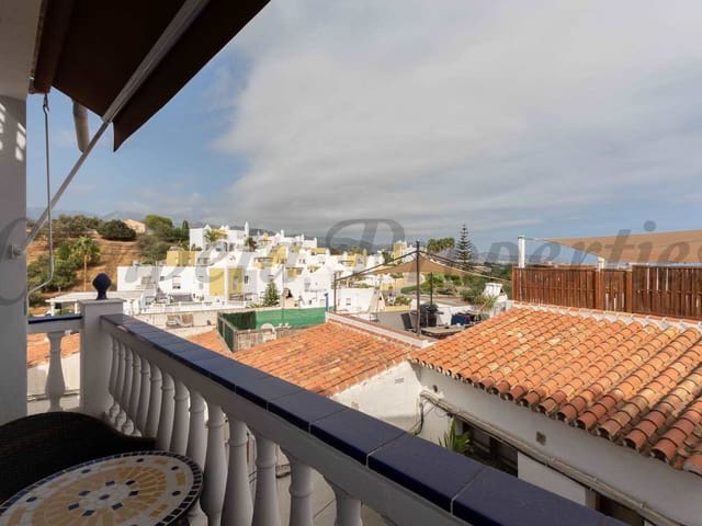 Image No.7-3 Bed Townhouse for sale