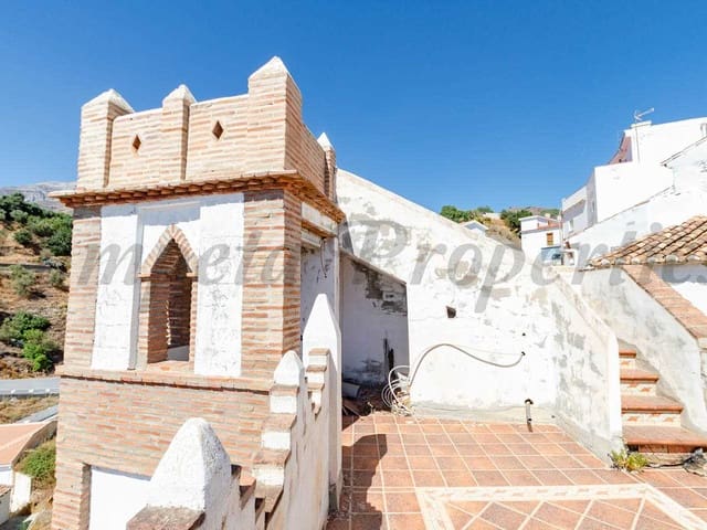 Image No.12-3 Bed Townhouse for sale