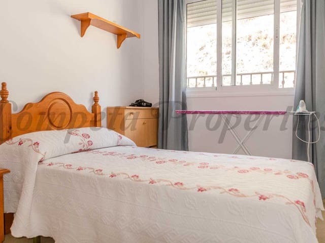 Image No.13-Maison de ville de 3 chambres à vendre à Cómpeta