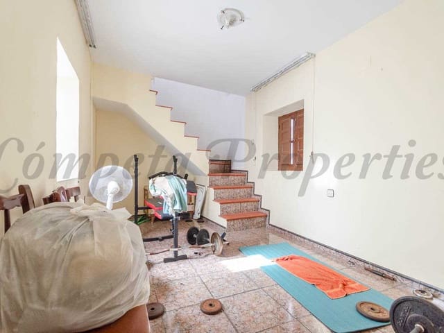 Image No.6-4 Bed Townhouse for sale