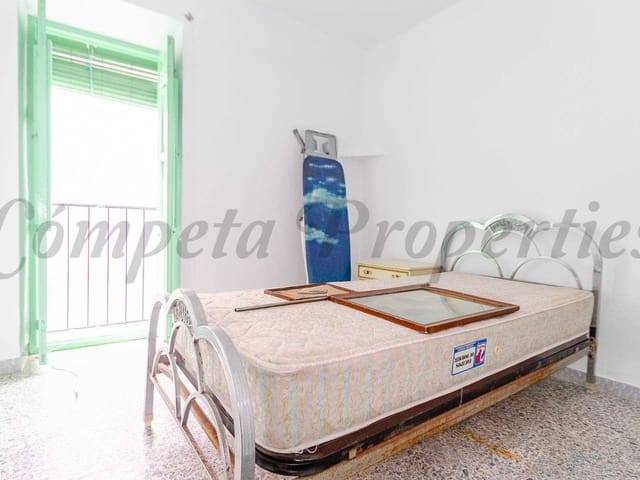 Image No.7-5 Bed Townhouse for sale