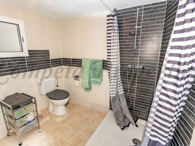 Image No.9-2 Bed Townhouse for sale