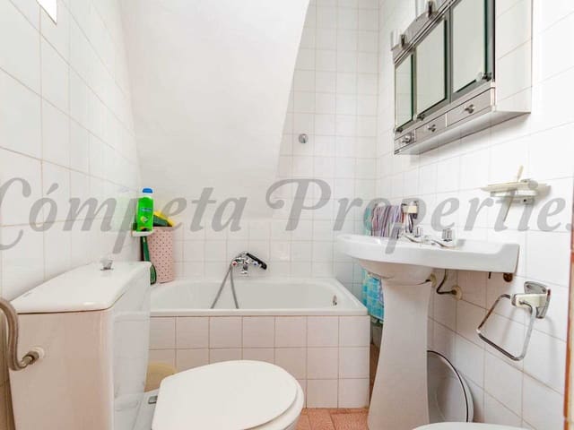 Image No.5-3 Bed Townhouse for sale