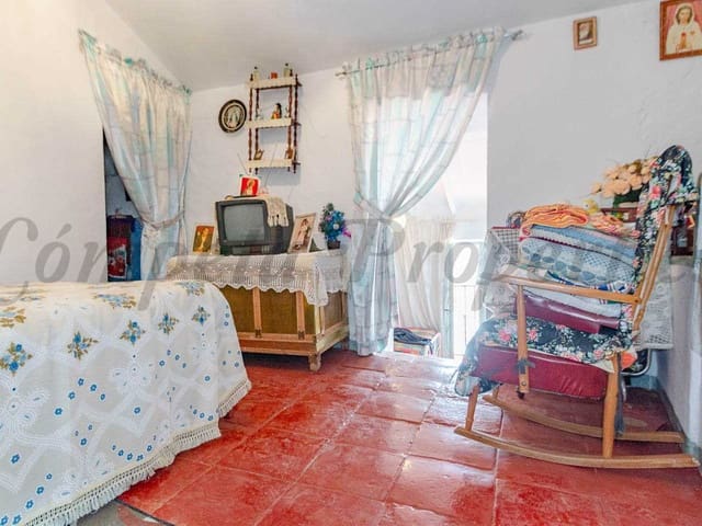 Image No.6-3 Bed Townhouse for sale