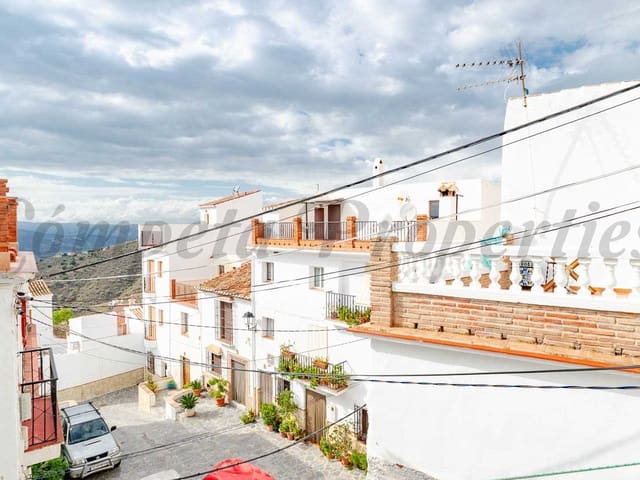 Image No.8-3 Bed Townhouse for sale