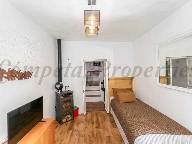 Image No.15-2 Bed Townhouse for sale