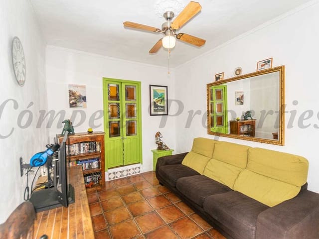 Image No.2-2 Bed Townhouse for sale