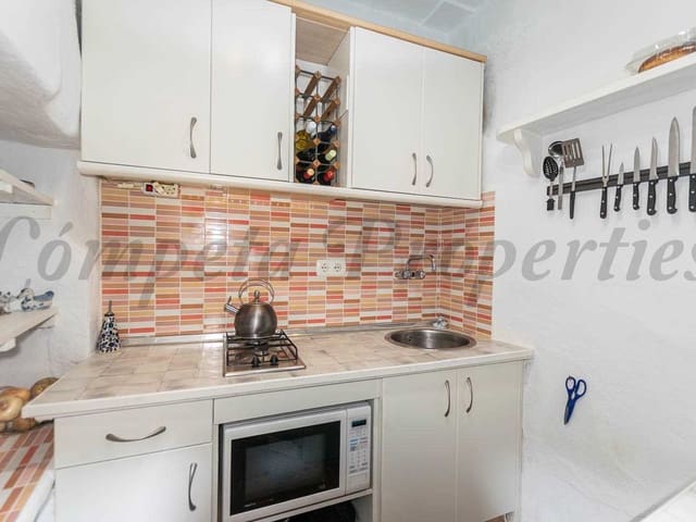 Image No.5-2 Bed Townhouse for sale