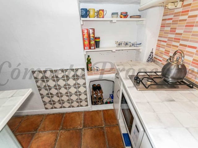 Image No.7-2 Bed Townhouse for sale