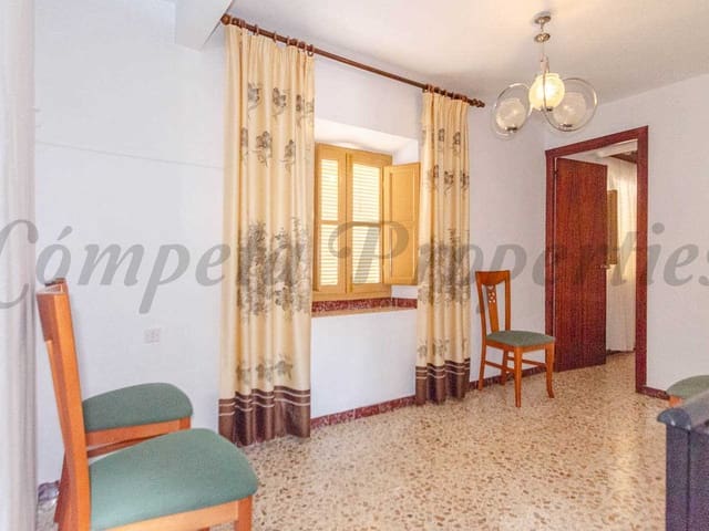 Image No.10-3 Bed Townhouse for sale