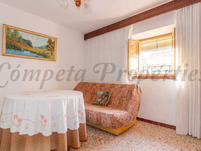 Image No.9-3 Bed Townhouse for sale