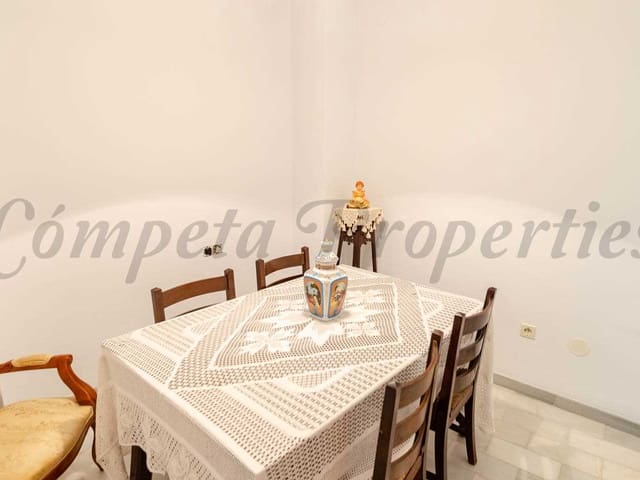 Image No.8-4 Bed Townhouse for sale