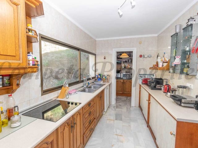 Image No.10-3 Bed Apartment for sale