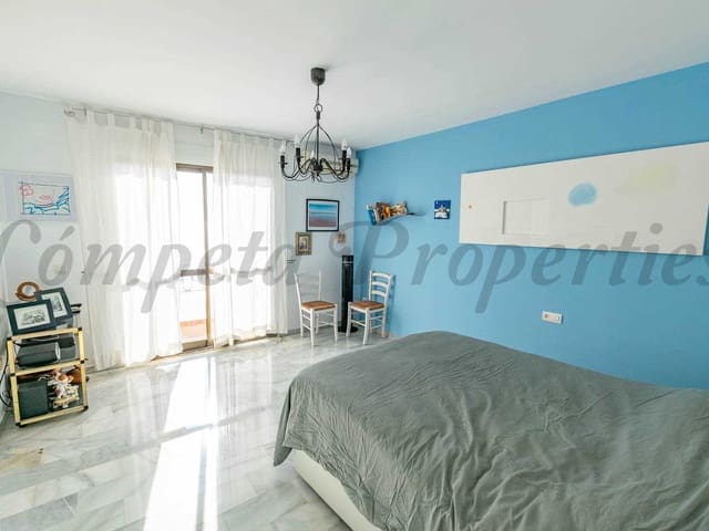 Image No.16-3 Bed Apartment for sale