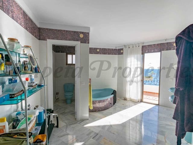 Image No.17-3 Bed Apartment for sale