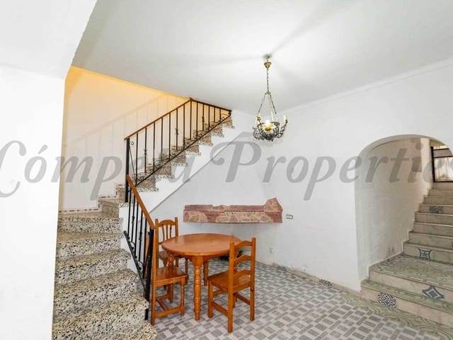 Image No.6-3 Bed Townhouse for sale