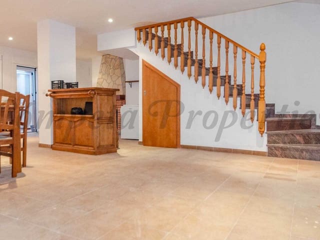 Image No.3-3 Bed Townhouse for sale