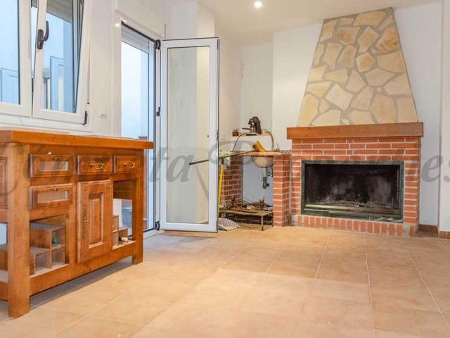 Image No.4-3 Bed Townhouse for sale