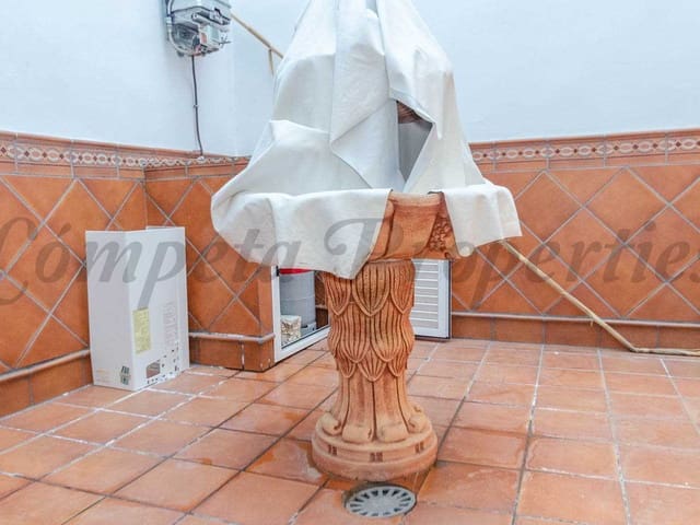 Image No.5-3 Bed Townhouse for sale