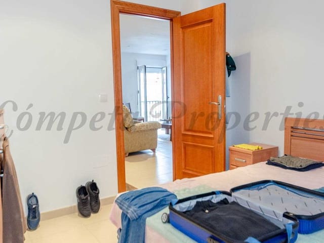 Image No.7-3 Bed Townhouse for sale