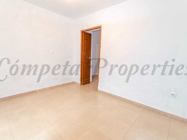 Image No.10-6 Bed Townhouse for sale