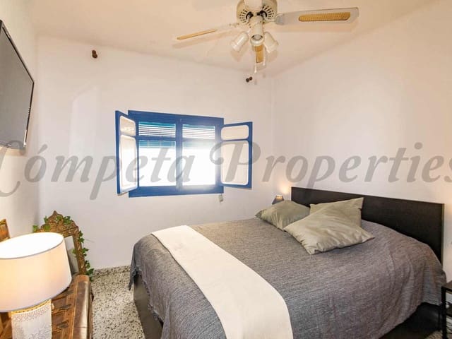 Image No.11-1 Bed Townhouse for sale